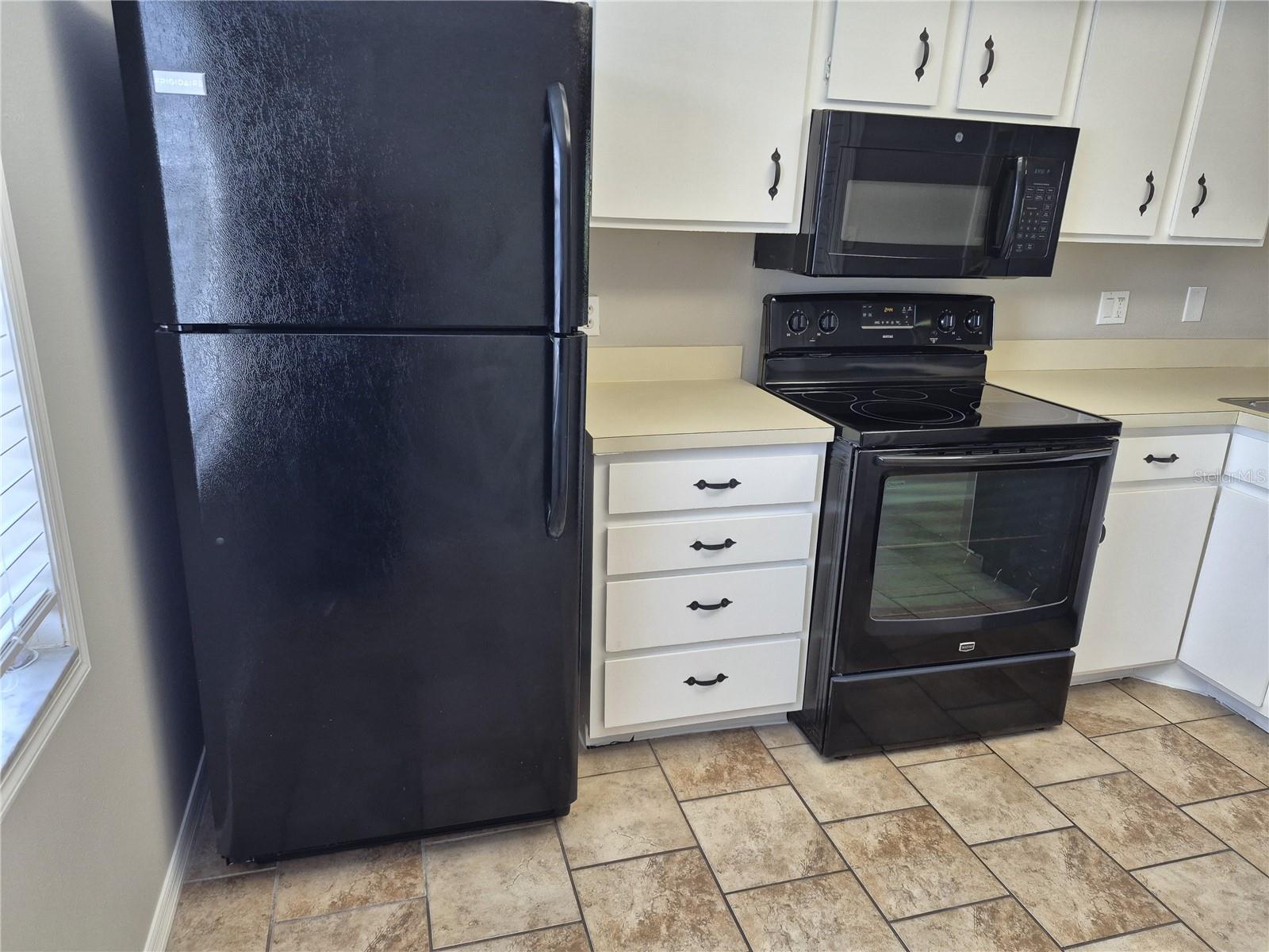305 Meadow Ln #305 Property Photo 11