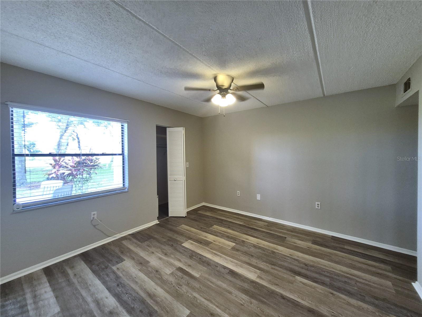 305 Meadow Ln #305 Property Photo 16