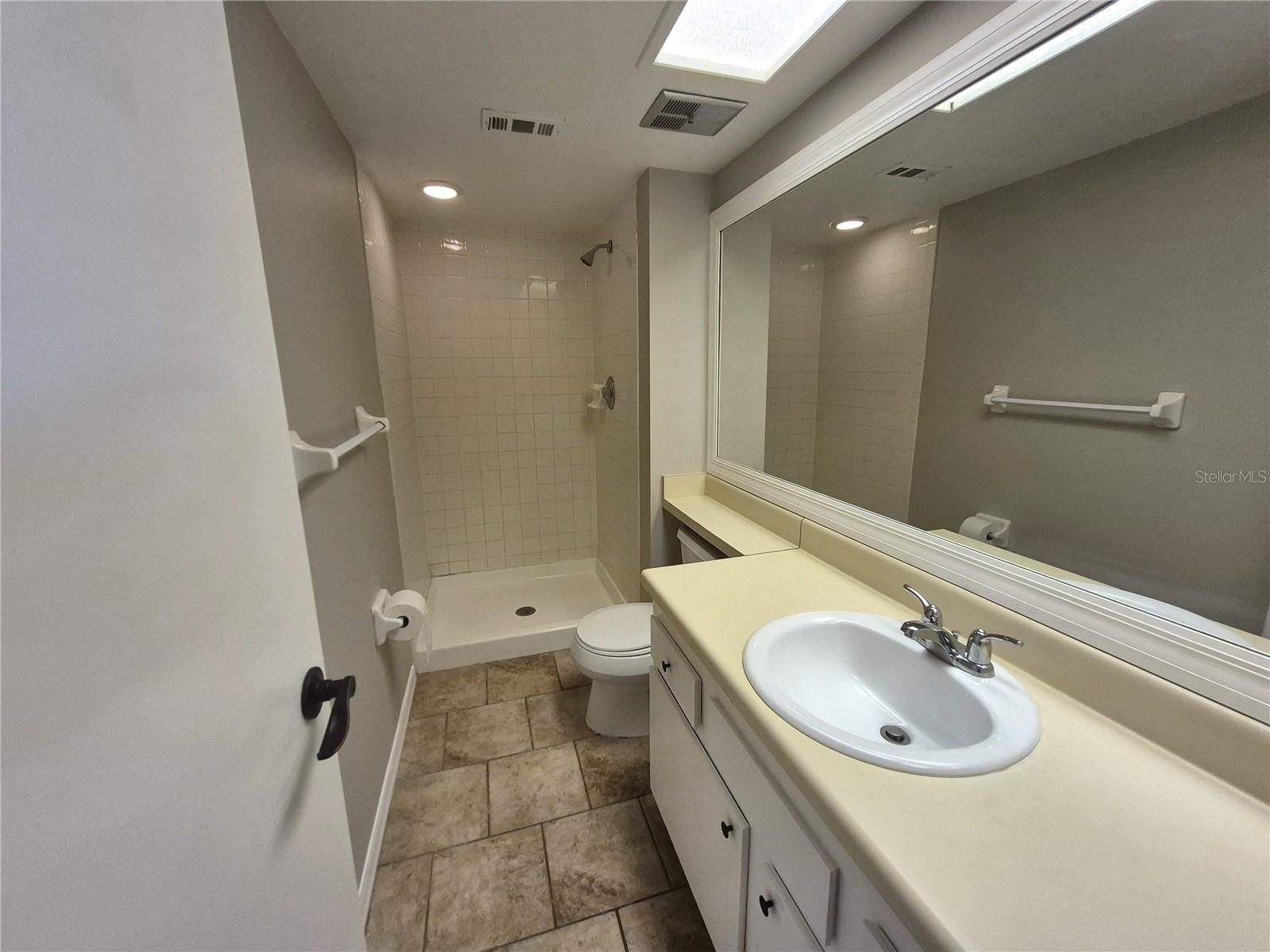 305 Meadow Ln #305 Property Photo 17