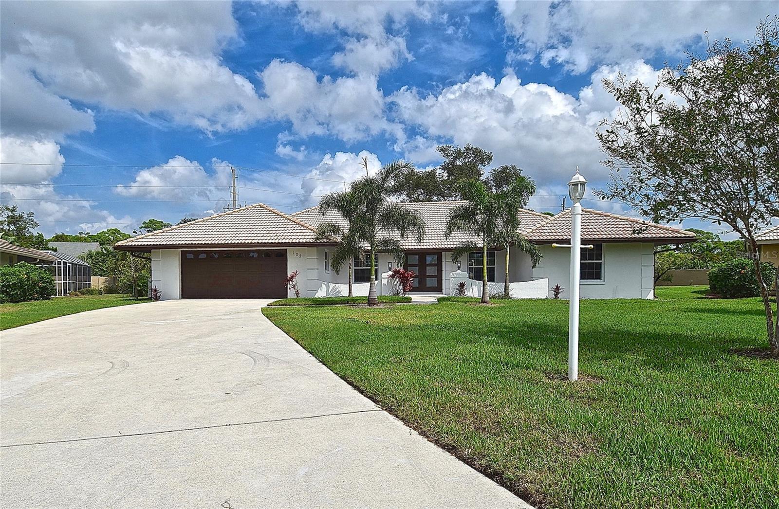 102 WINDWARD DR Property Photo 1
