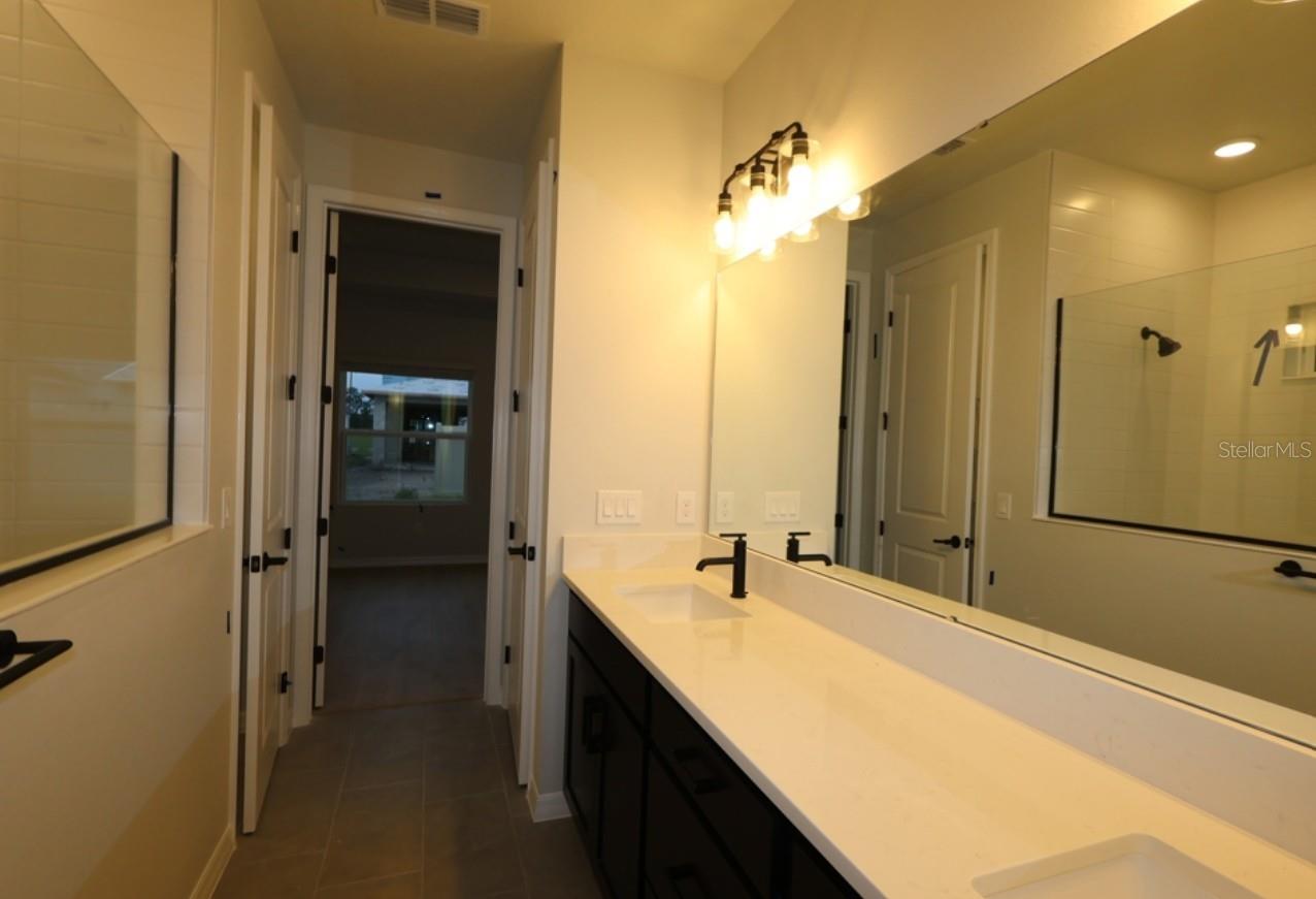 5843 Native Oak St Property Photo 12