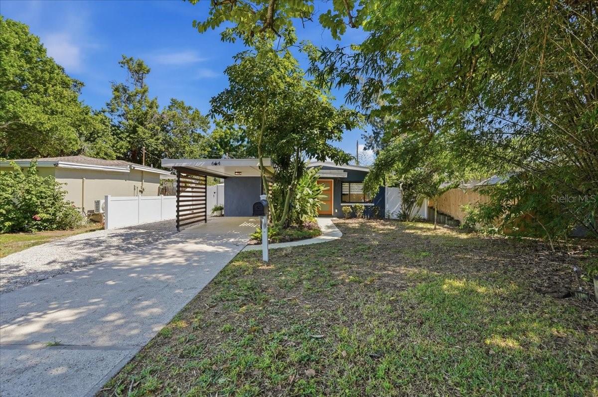664 60TH ST S Property Photo 1