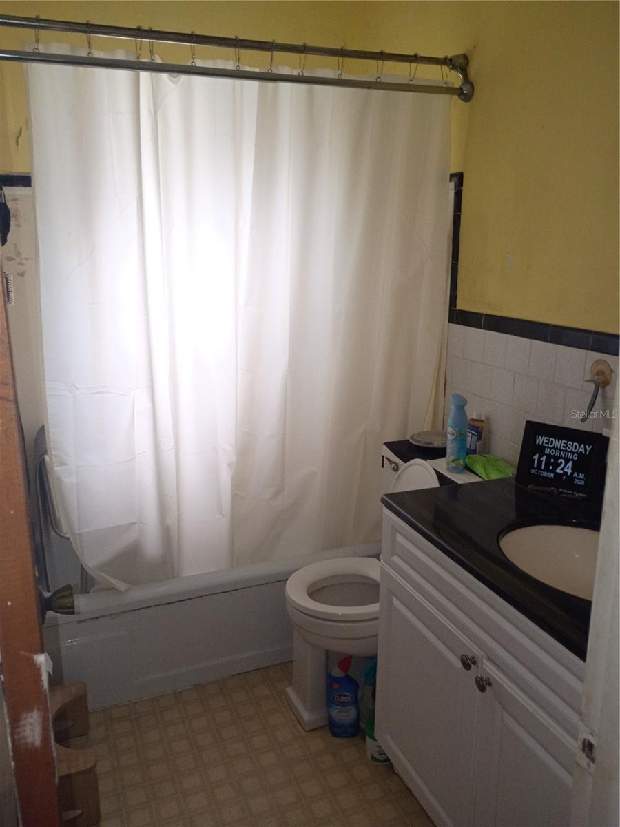 7017 Tamarack Dr Property Photo 6