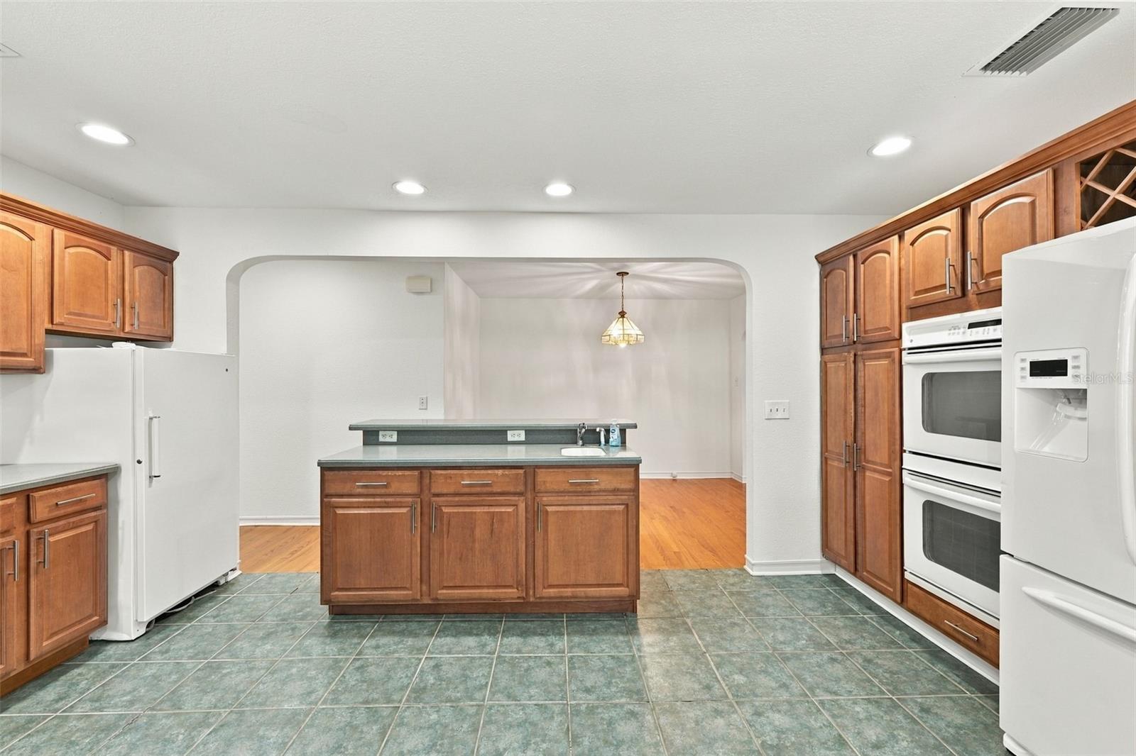 212 S Bradford Ave Property Photo 10
