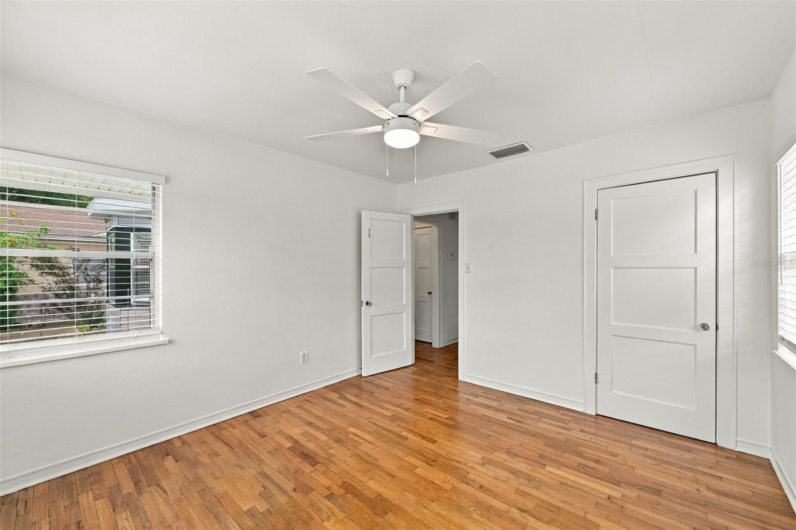 212 S Bradford Ave Property Photo 15