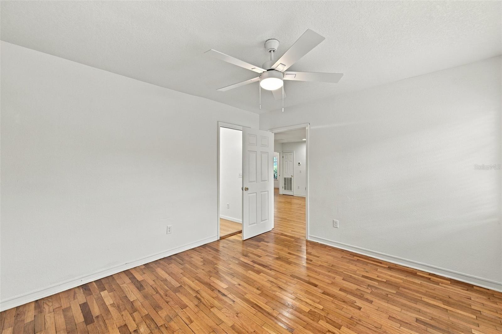 212 S Bradford Ave Property Photo 19