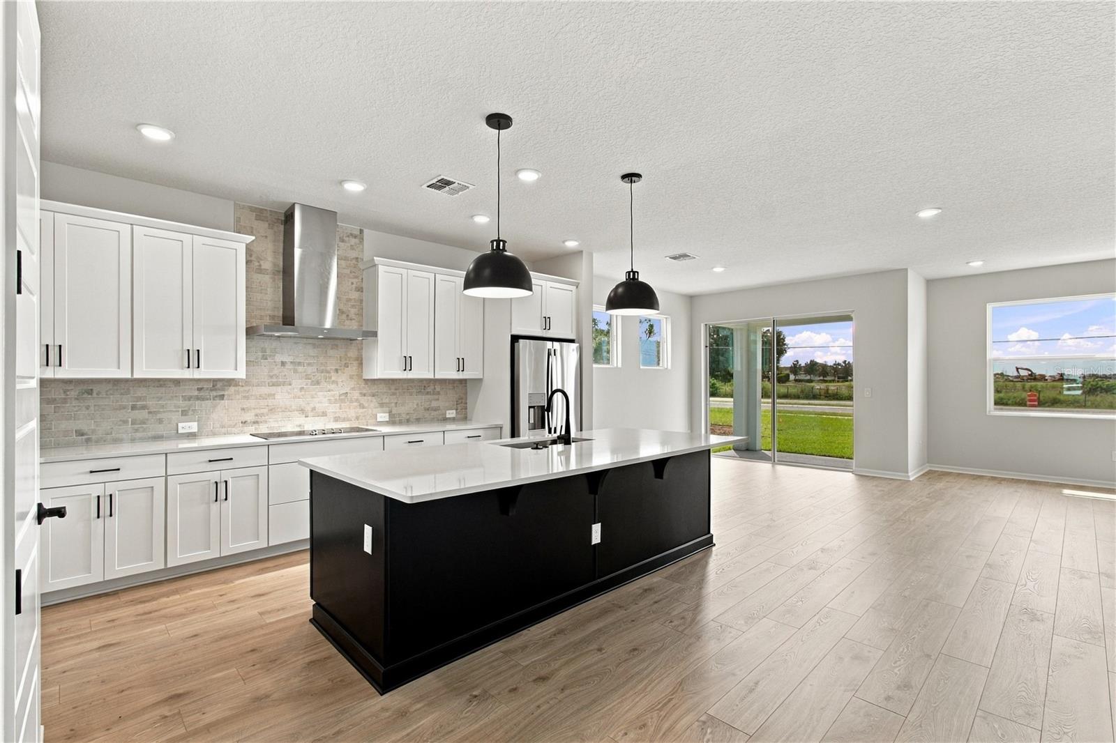 5039 Orinoco Ln Property Photo 2