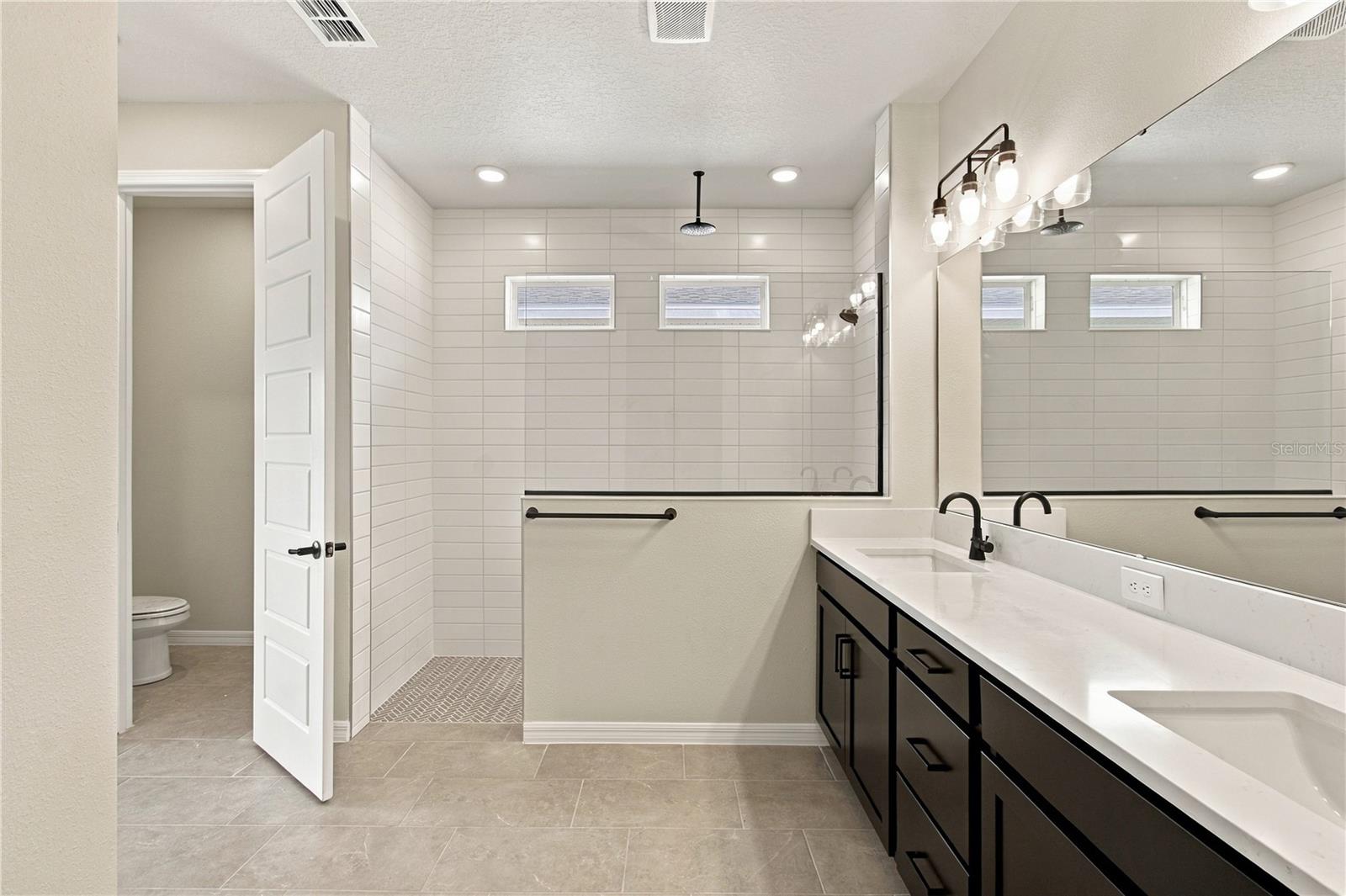 5039 Orinoco Ln Property Photo 16