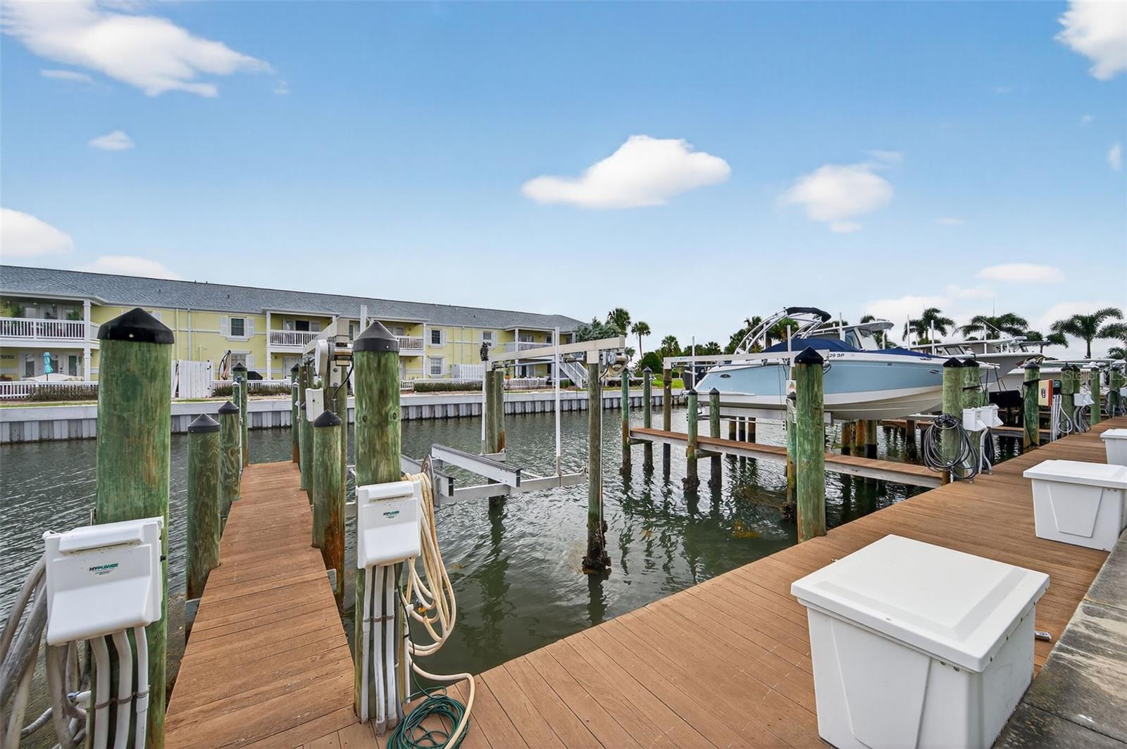 4924 Beach Dr Se #f Property Photo 25