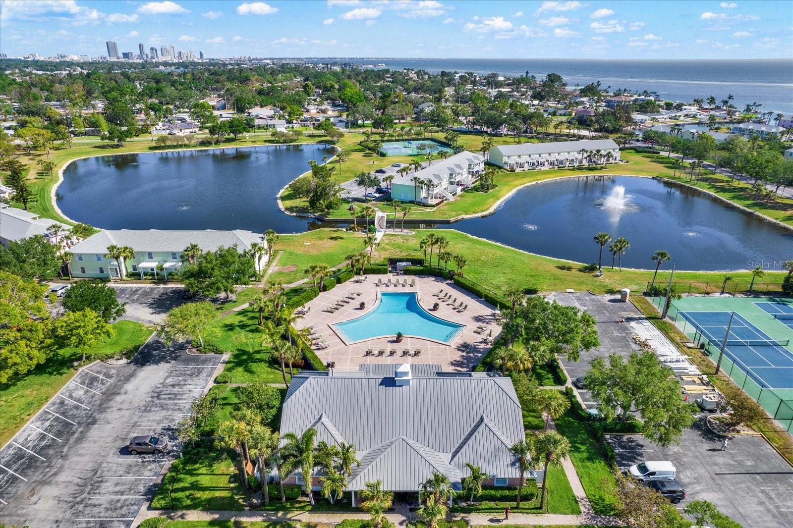 4924 Beach Dr Se #f Property Photo 31