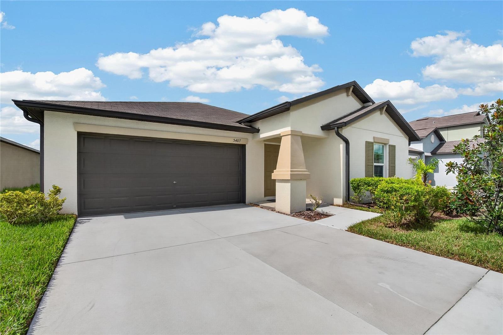 5487 Blue Azure Dr Property Photo 2