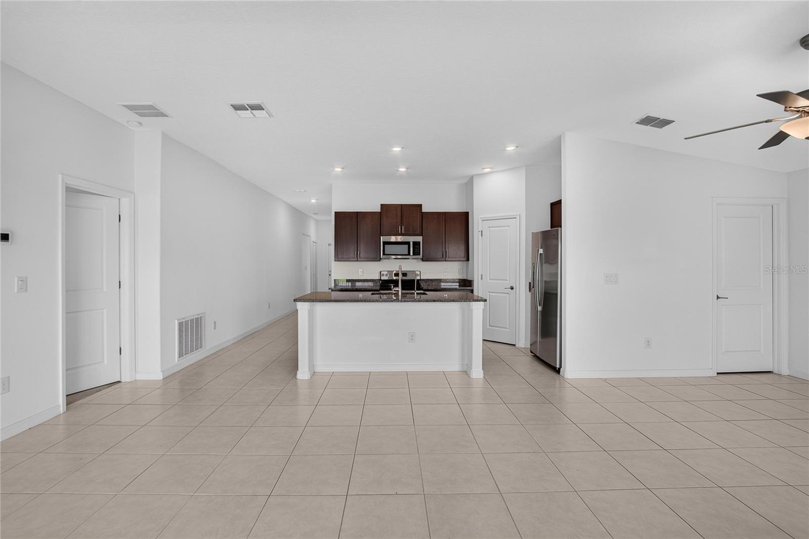 5487 Blue Azure Dr Property Photo 15