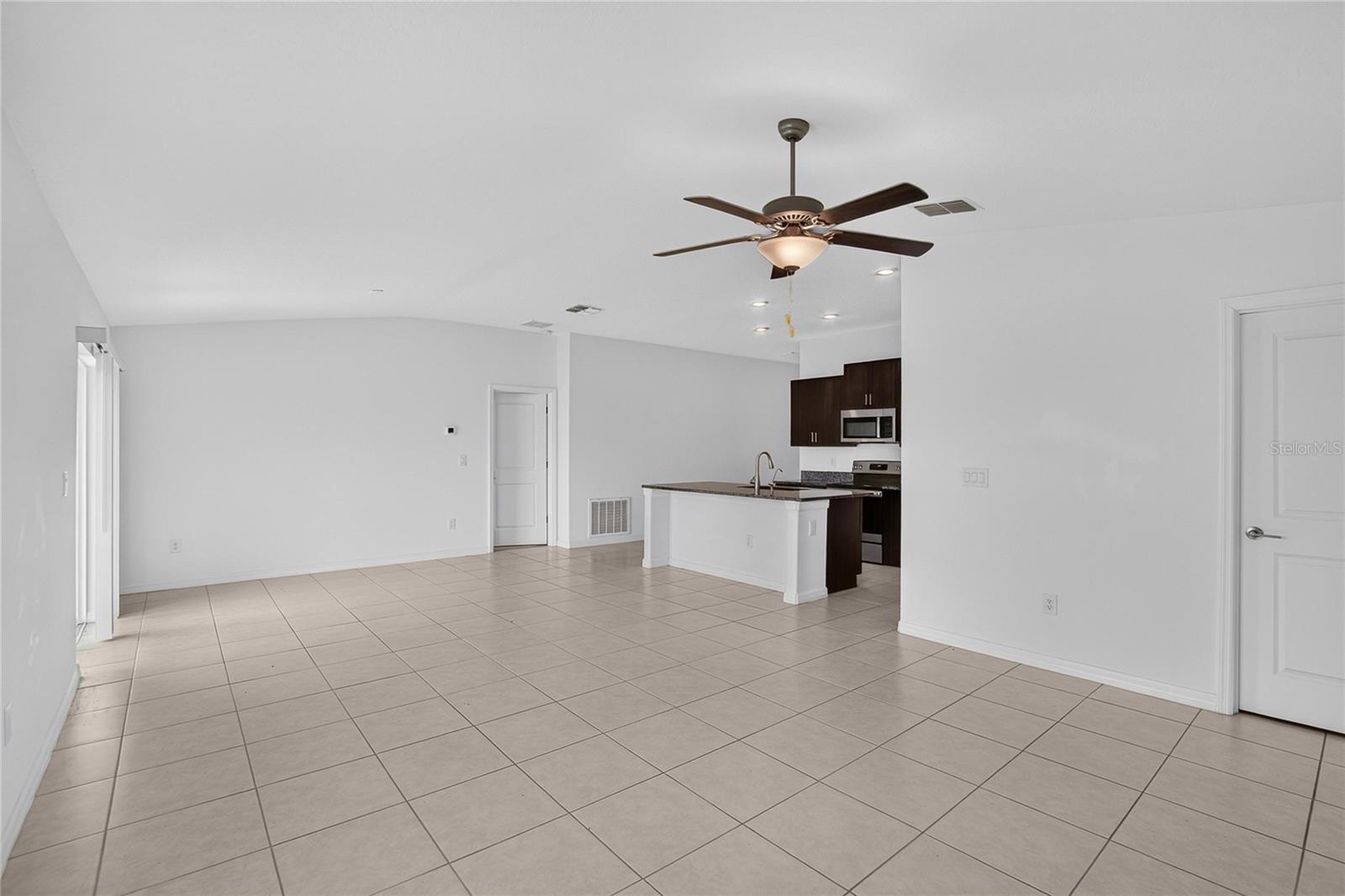 5487 Blue Azure Dr Property Photo 18