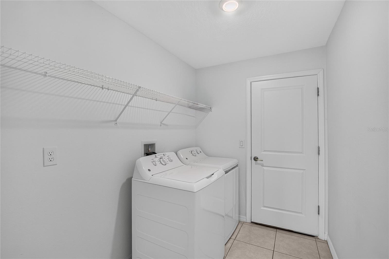 5487 Blue Azure Dr Property Photo 44