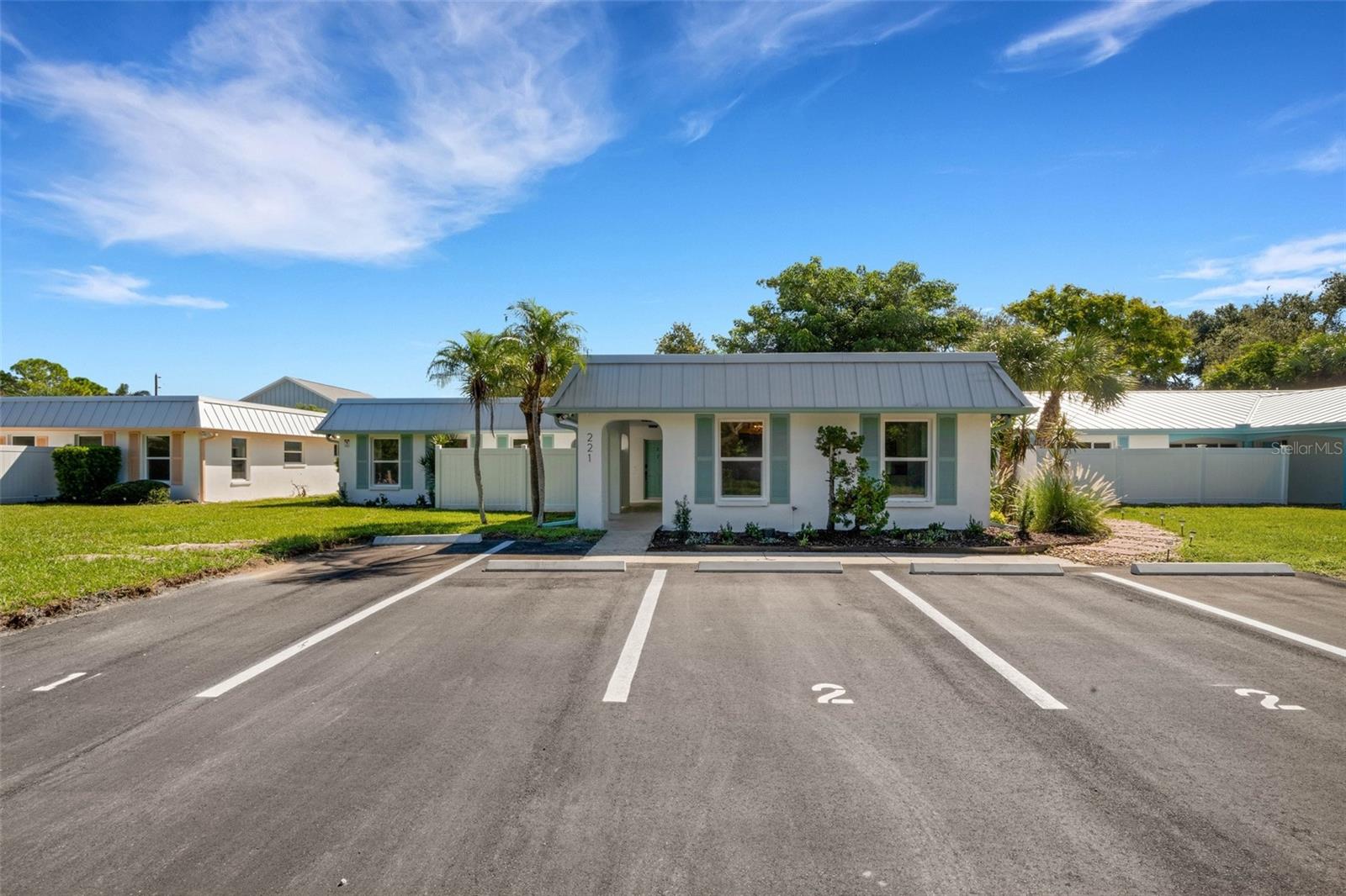 221 BEL FOREST DR #3 Property Photo 1