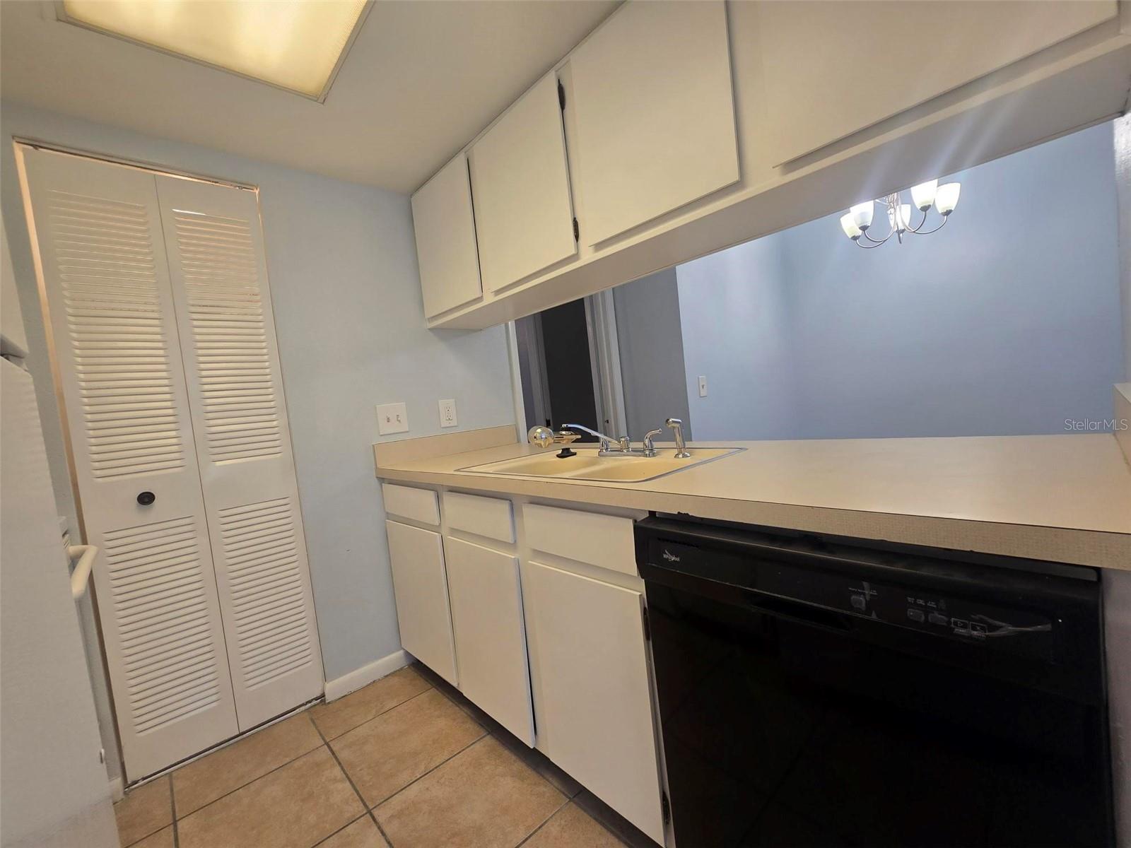 4922 W Gandy Blvd #g102 Property Photo 5
