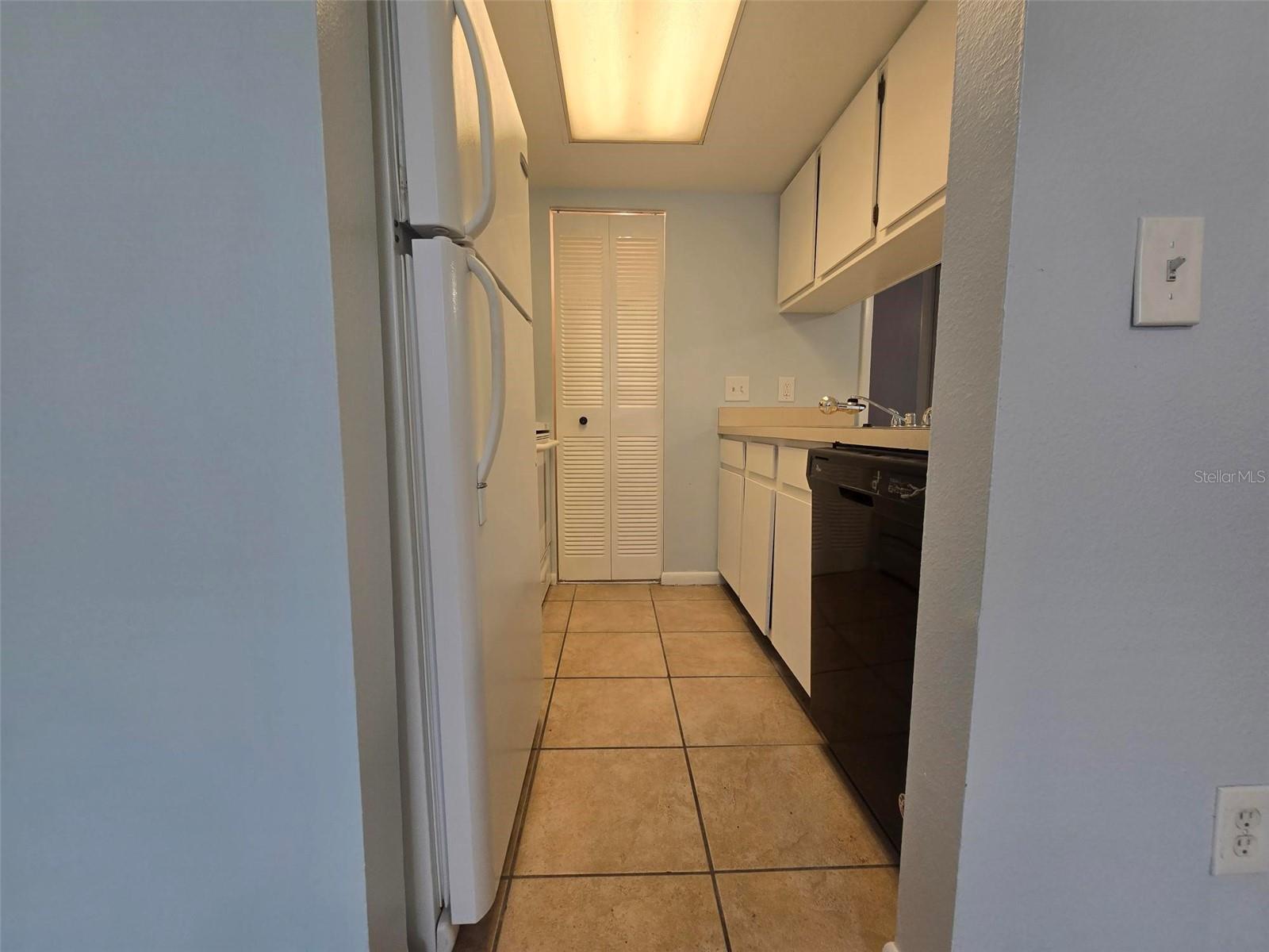 4922 W Gandy Blvd #g102 Property Photo 6
