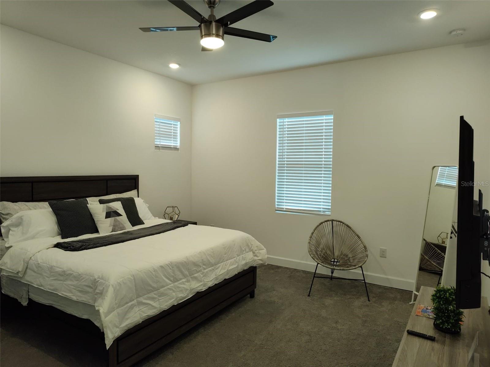 4970 Strand St Property Photo 4