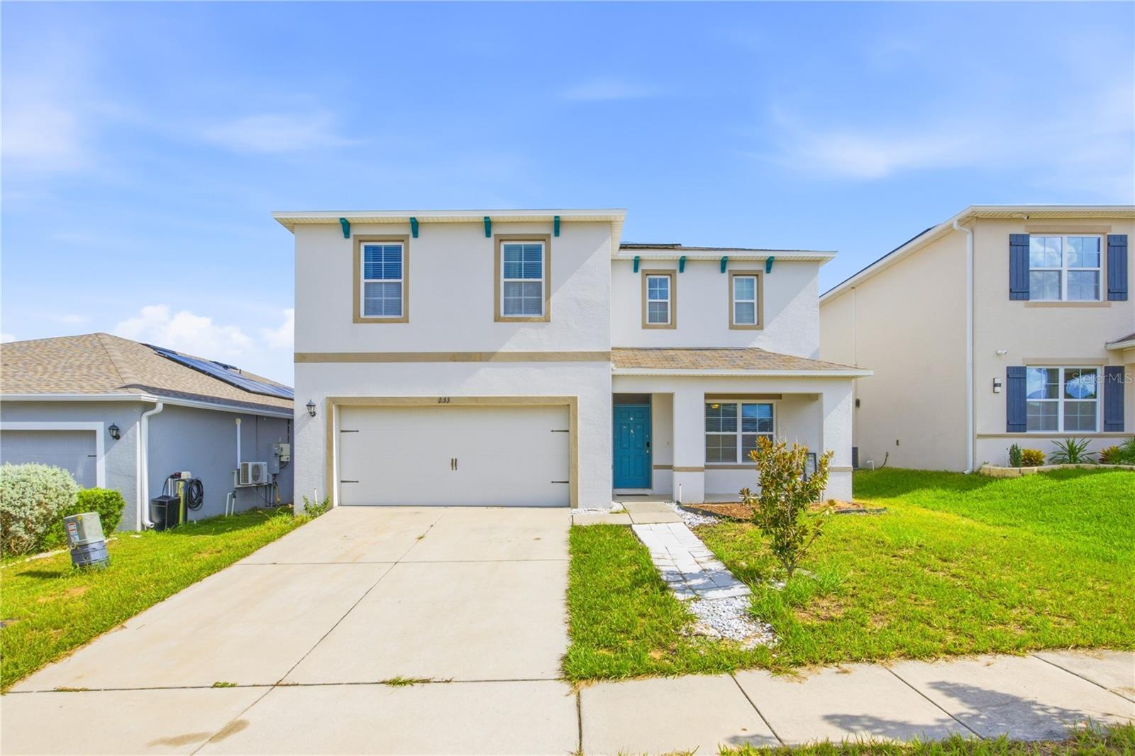 233 LUDISIA LOOP Property Photo 1