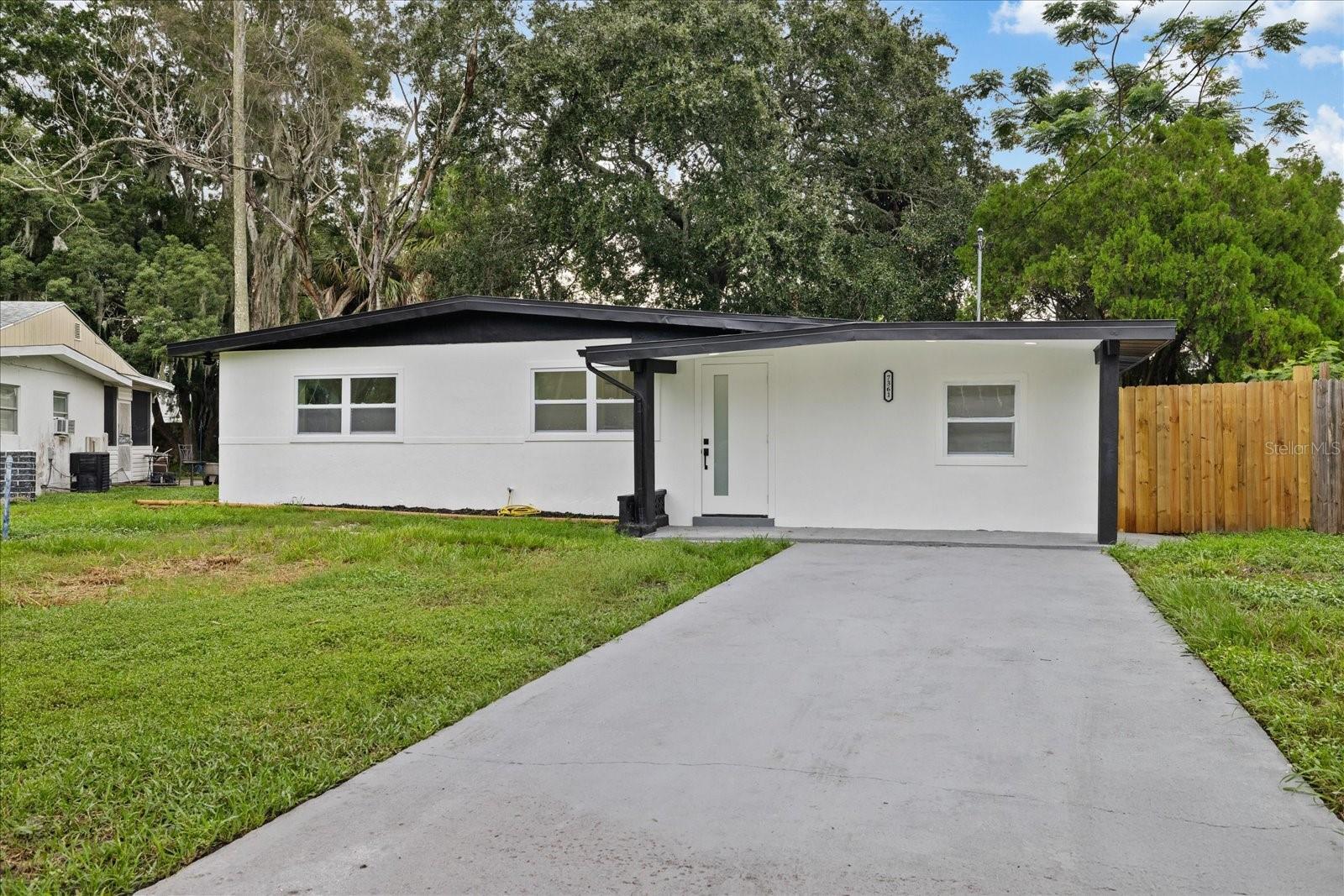 7361 ROYAL PALM DR Property Photo 1