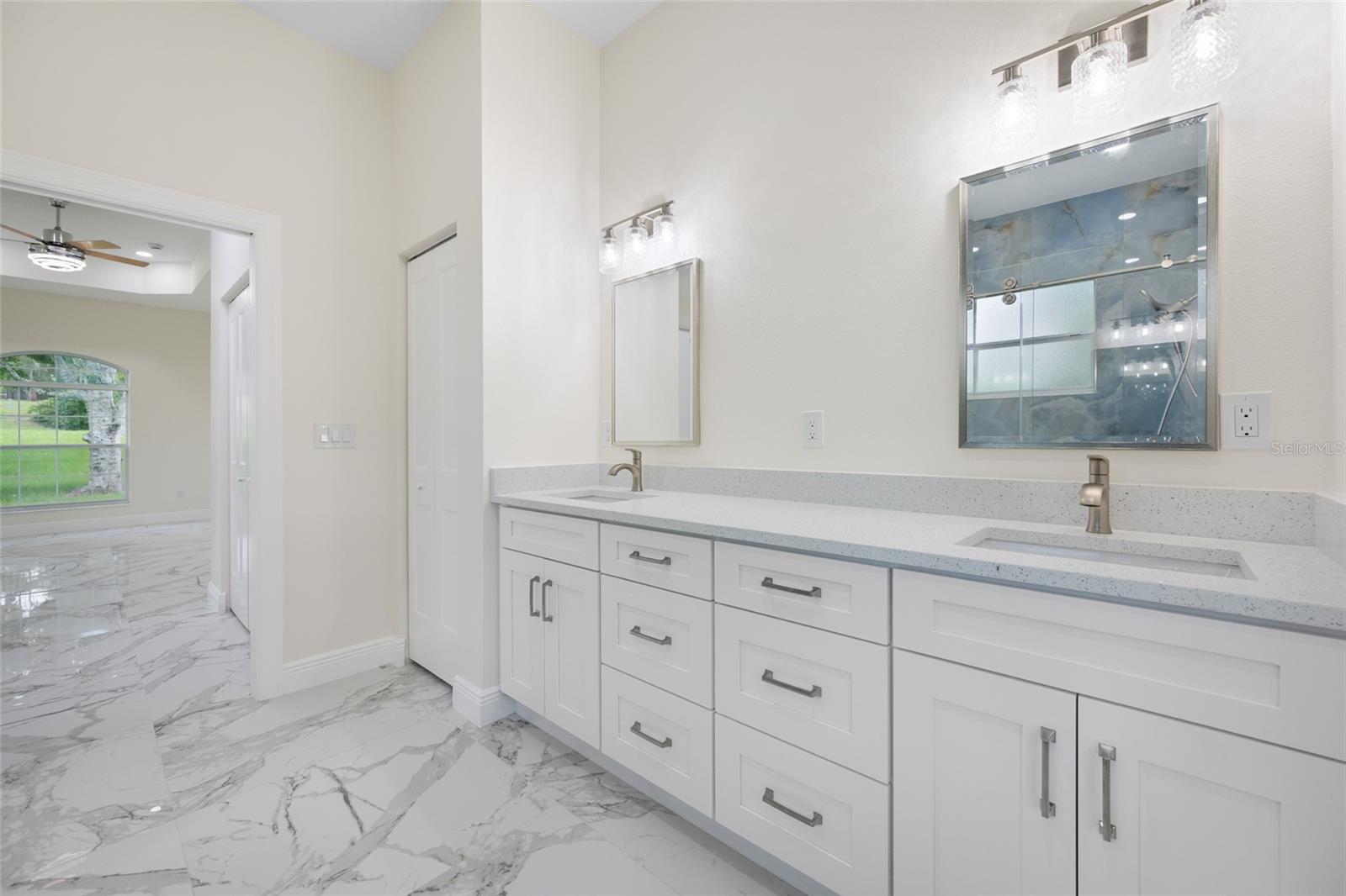 8207 Christopher Ln Property Photo 13