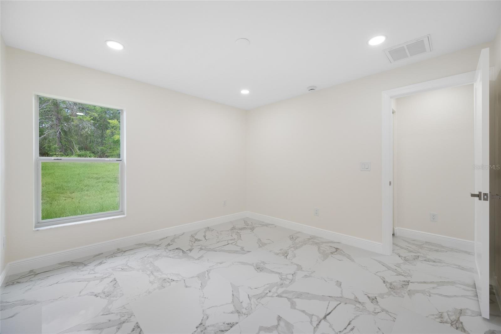 8207 Christopher Ln Property Photo 14