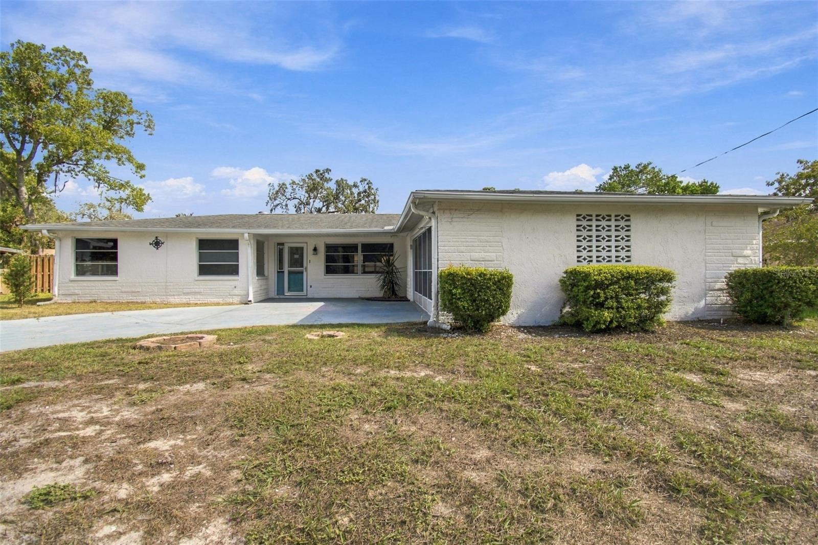 7400 Hiawatha Pkwy Property Photo 1