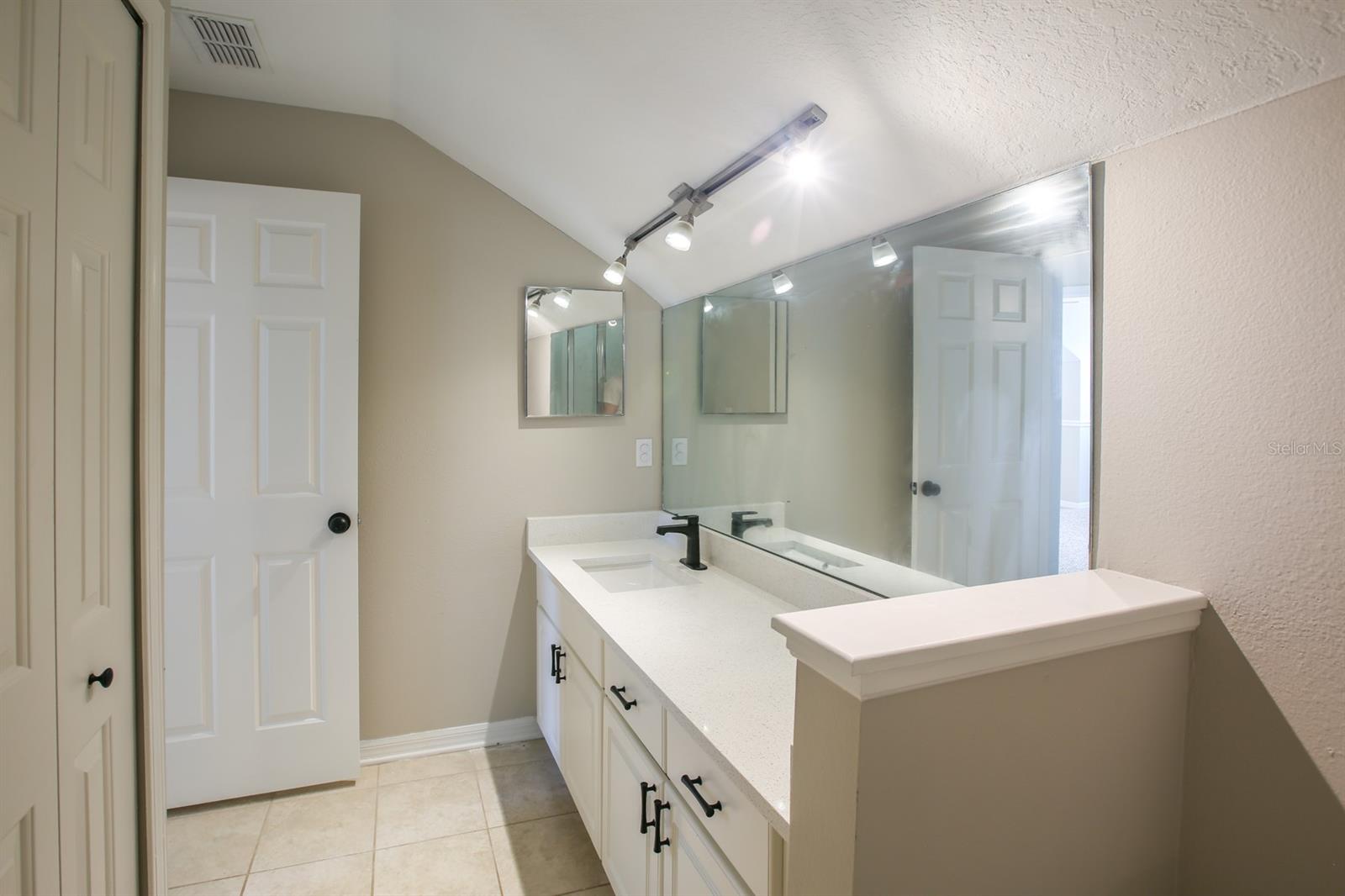 16244 Bridgewalk Dr Property Photo 26