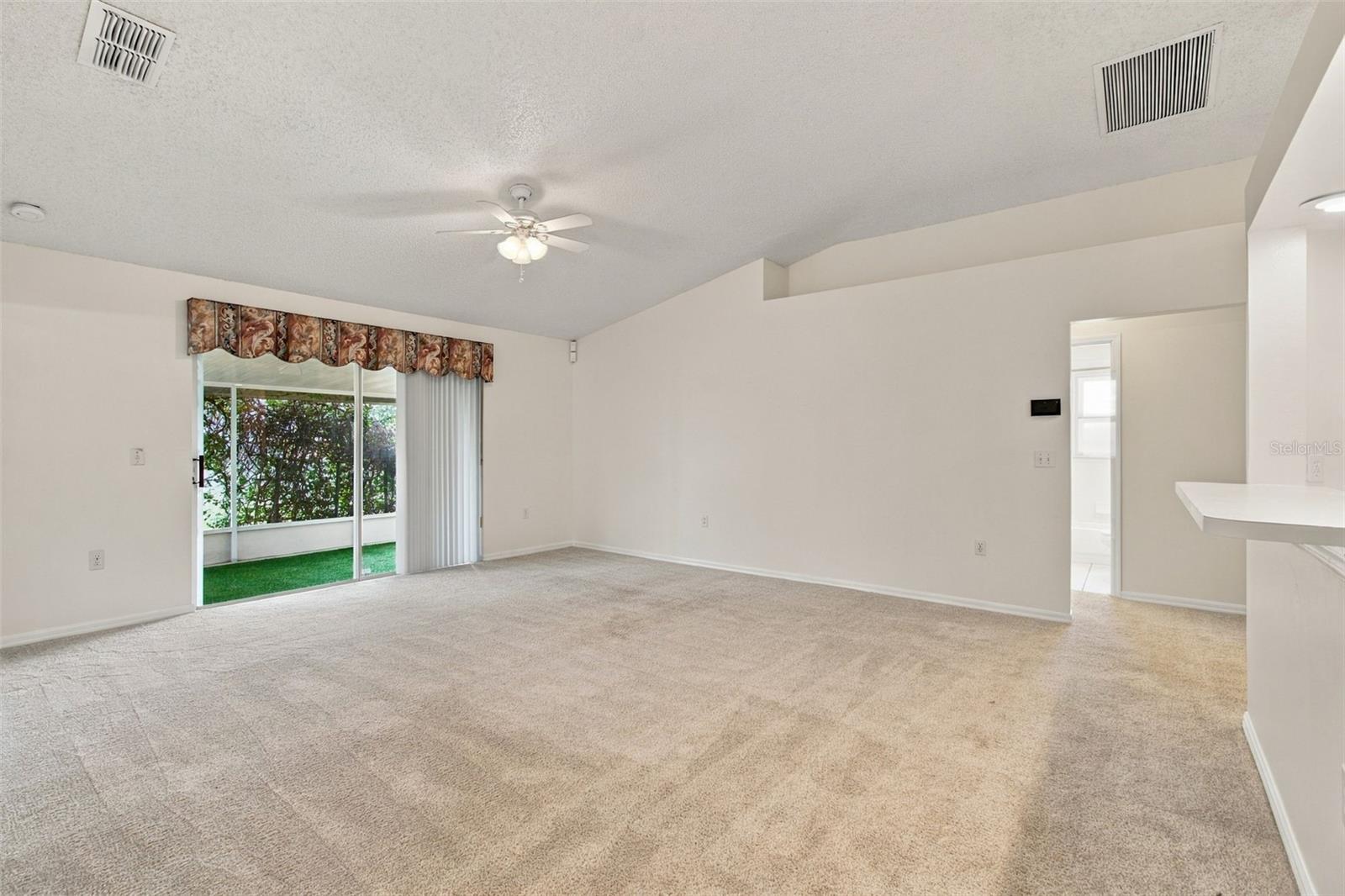 610 Lakemont Dr Property Photo 5