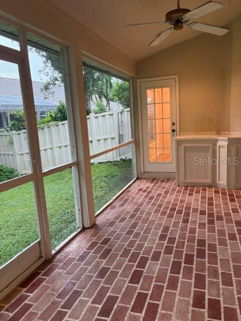 402 Date Palm Ct Ne Property Photo 23