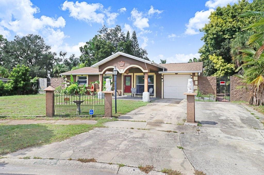 6720 Forrestvale Ln Property Photo 3