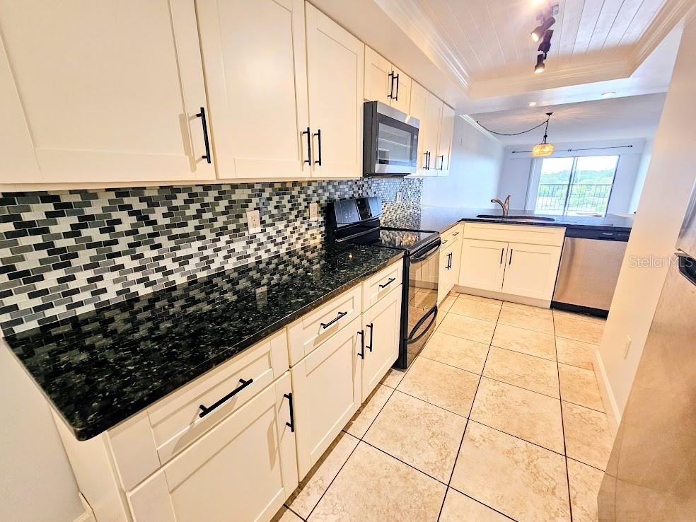 9490 Harbor Greens Way #503 Property Photo 8