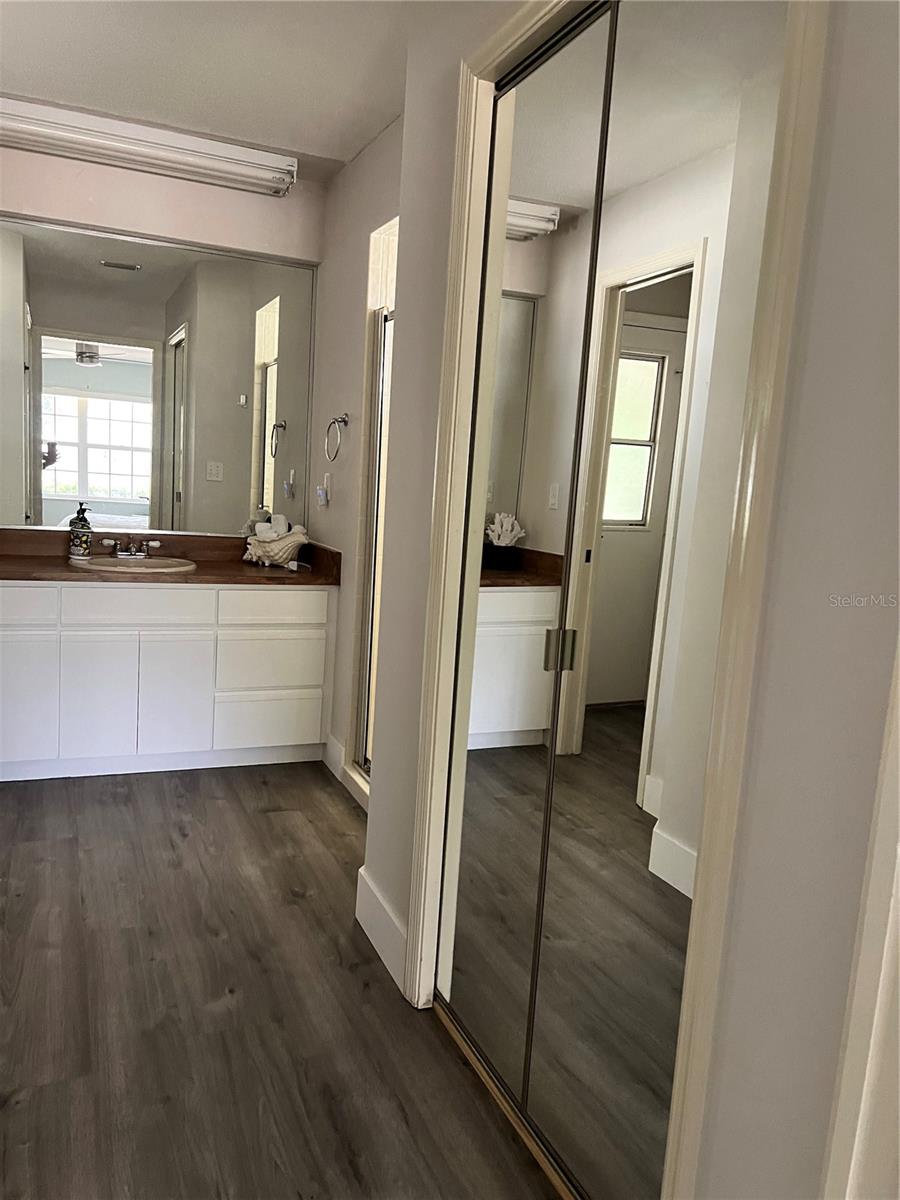 113 Bridgehaven Dr Property Photo 16
