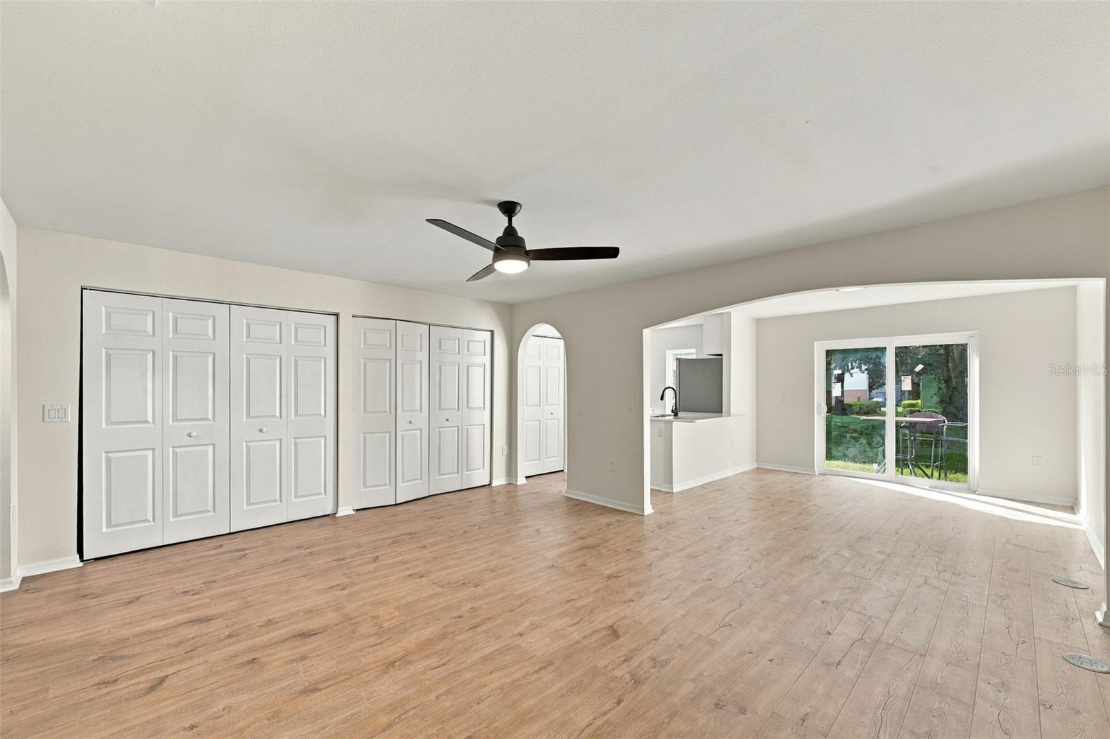 9951 Ashburn Lake Dr Property Photo 6