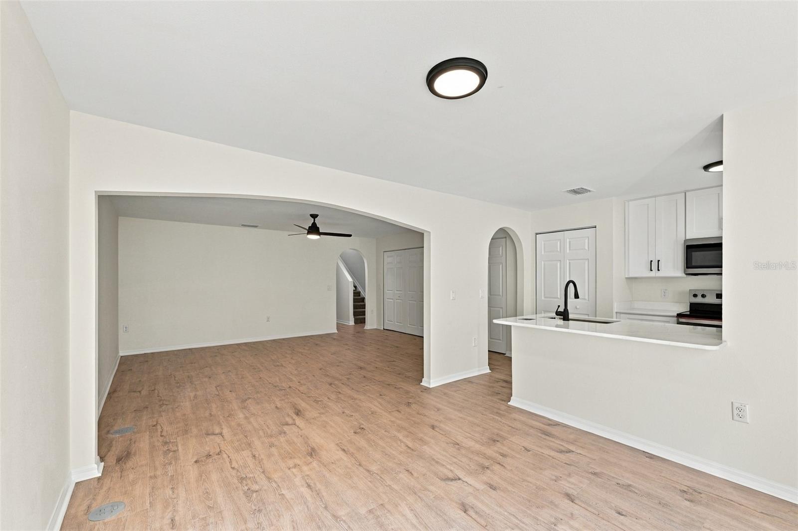 9951 Ashburn Lake Dr Property Photo 13