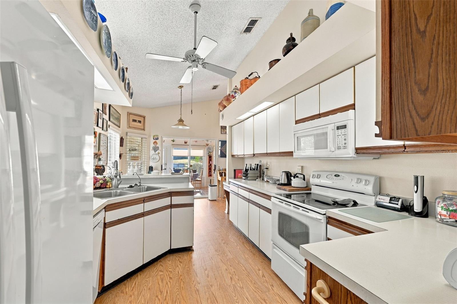 1803 E Del Webb Blvd Property Photo 17