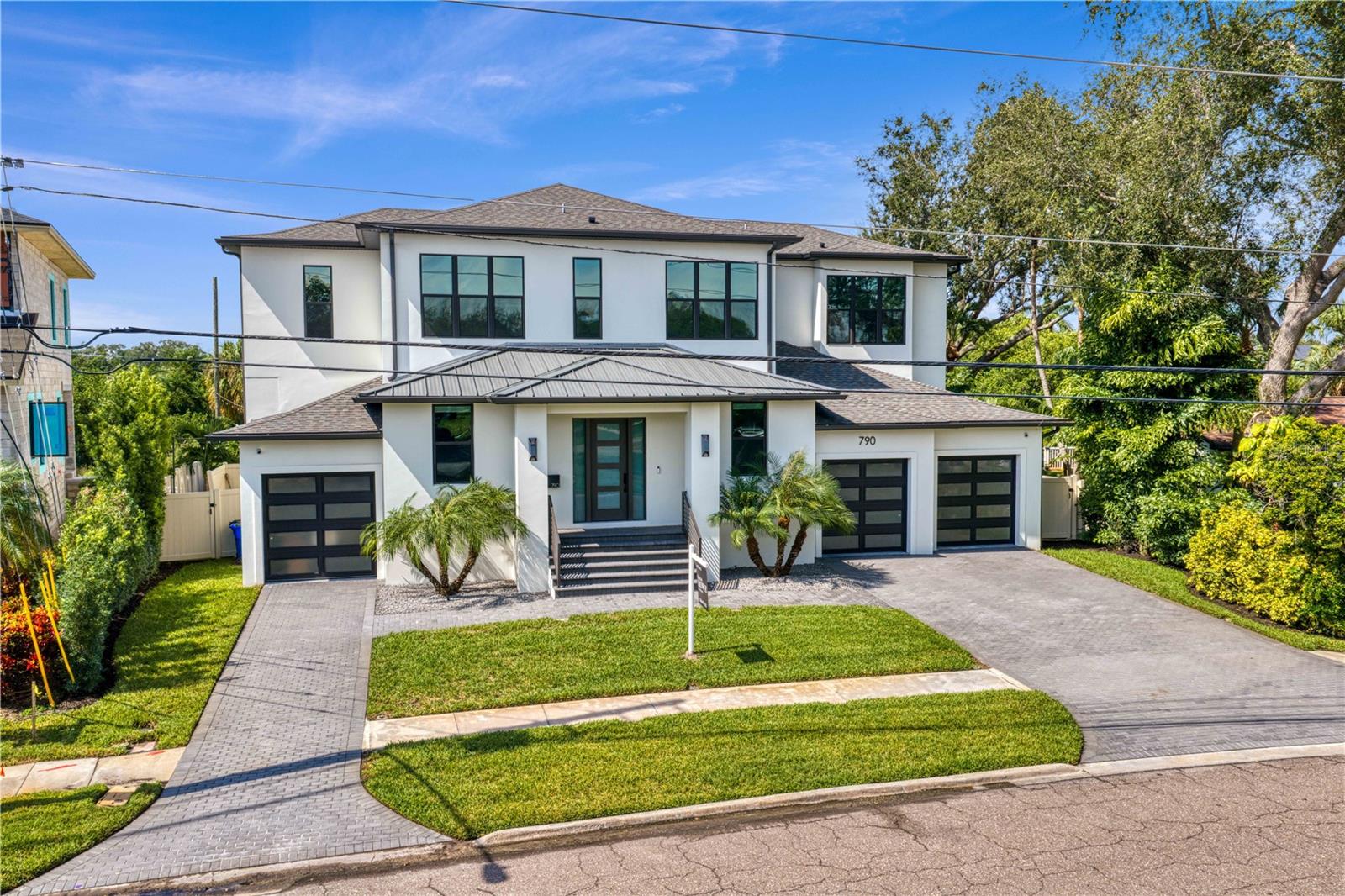 790 Cordova Blvd Ne Property Photo
