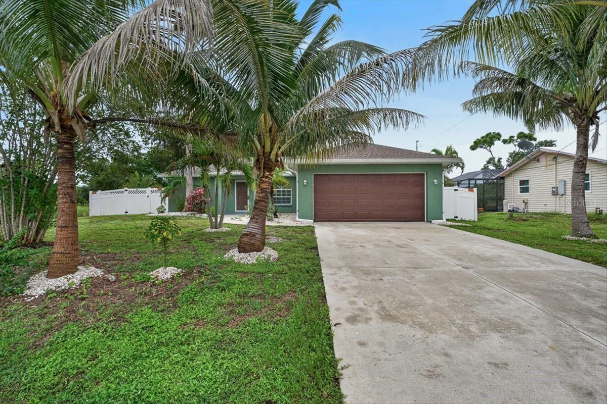 9293 FRUITLAND AVE Property Photo 1