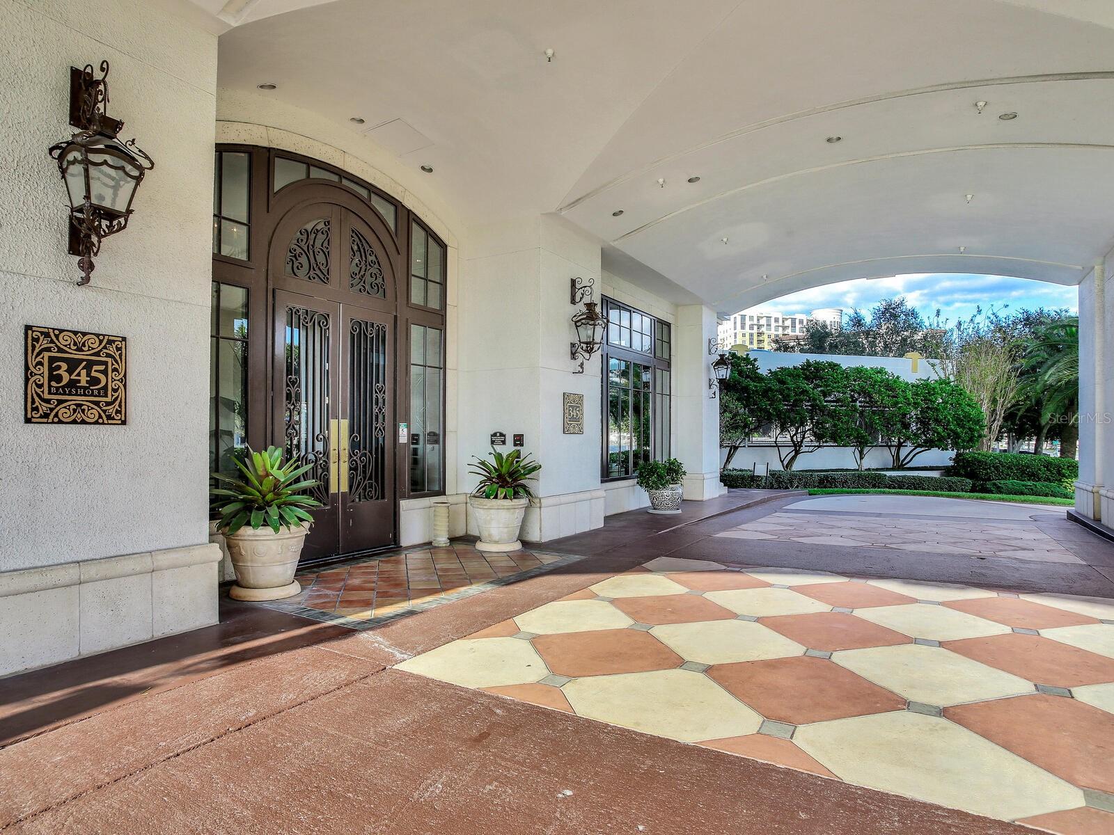 345 Bayshore Blvd #1007 Property Photo 2