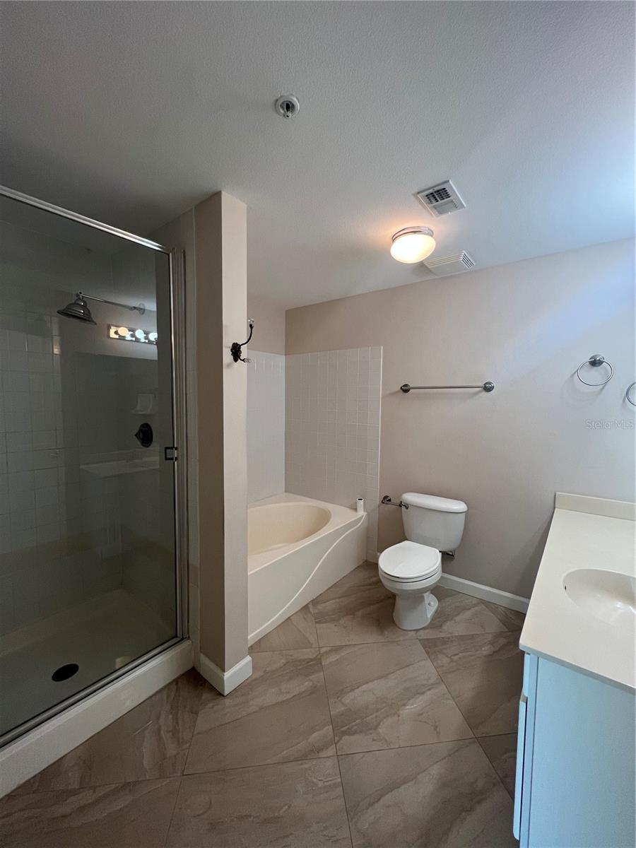 345 Bayshore Blvd #1007 Property Photo 10