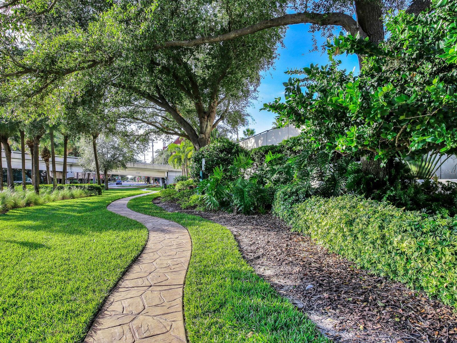 345 Bayshore Blvd #1007 Property Photo 34