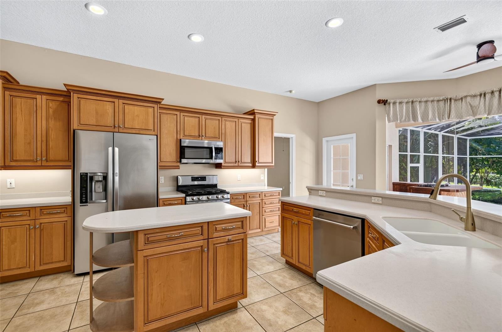 725 Citrus Wood Ln Property Photo 12
