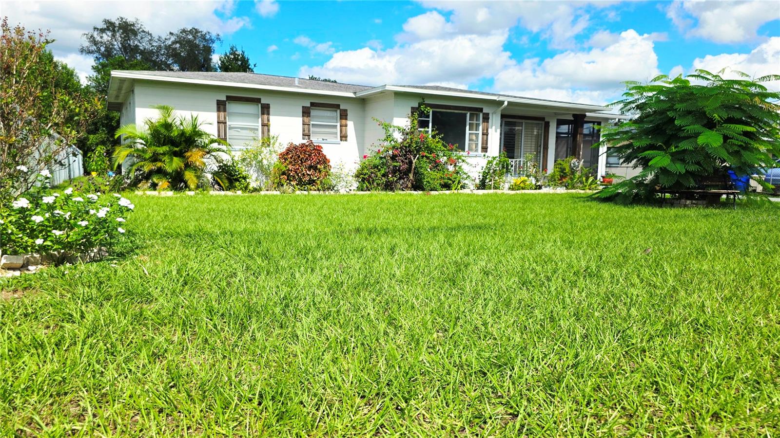 213 W Crawford St Property Photo