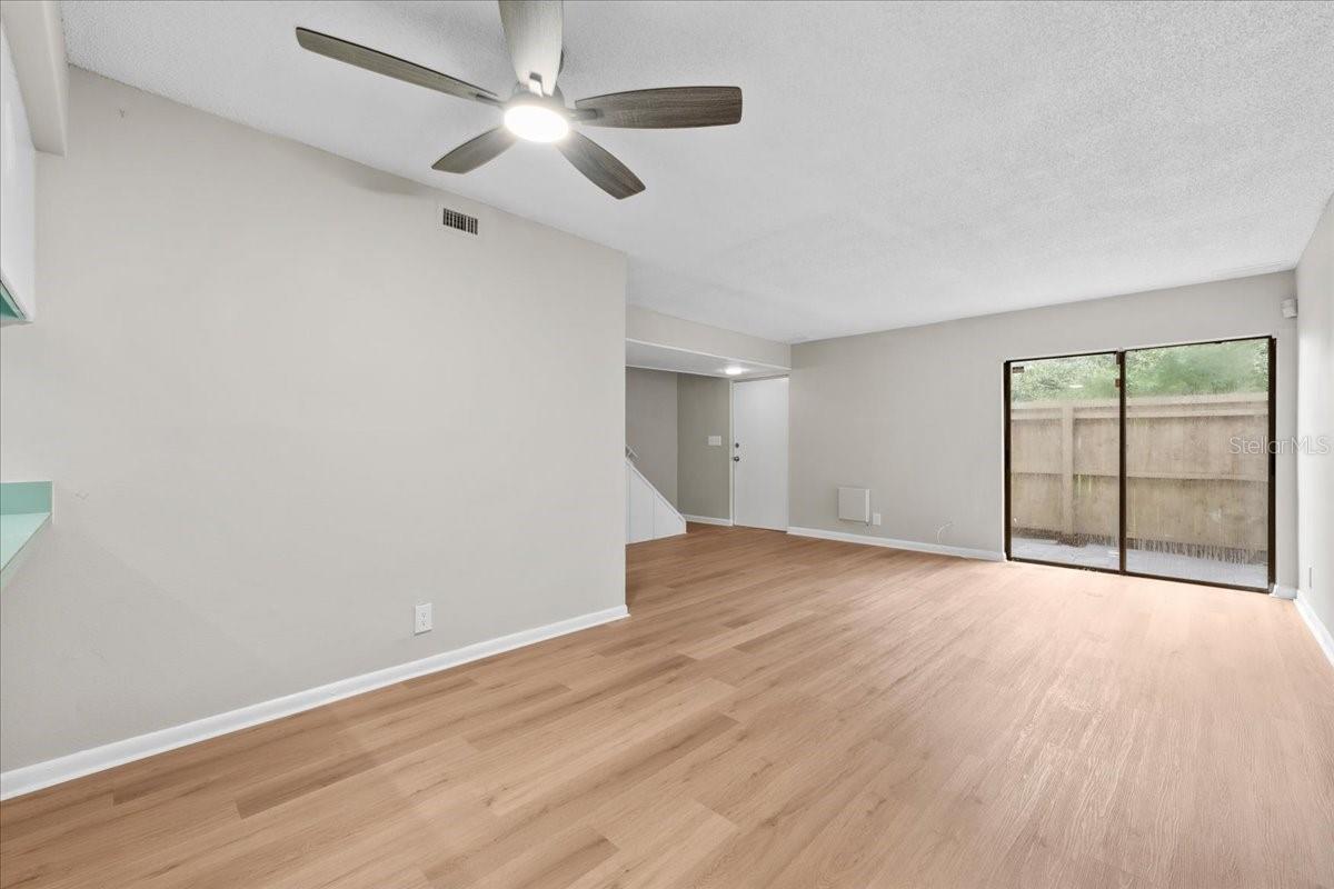 7903 Cedar Dr Property Photo 4