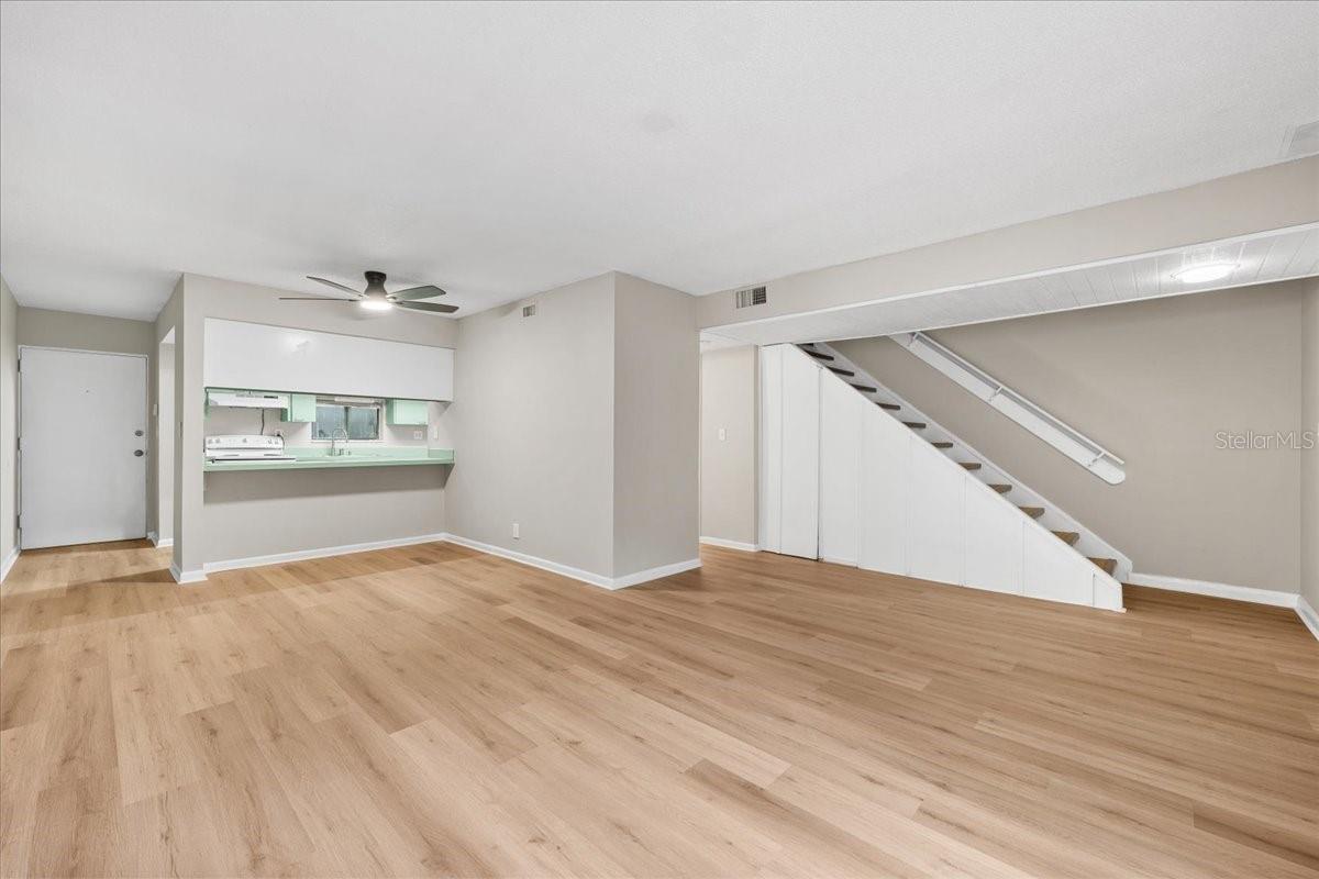 7903 Cedar Dr Property Photo 5