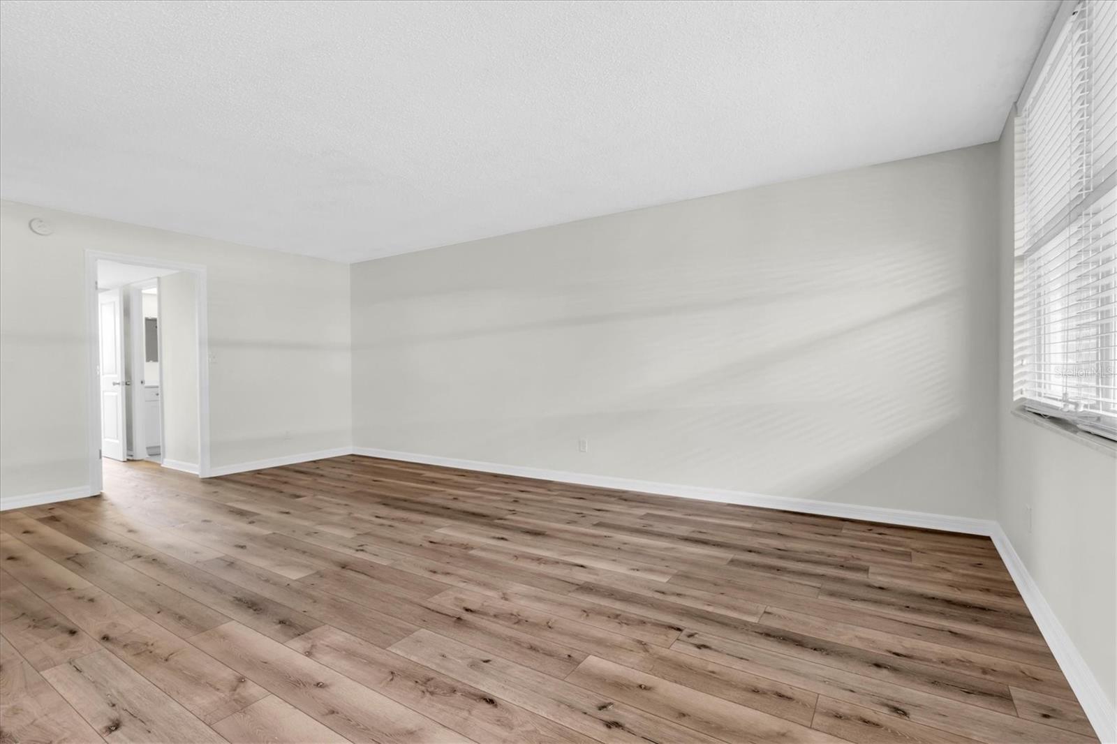 4885 1st St Ne #106 Property Photo 22