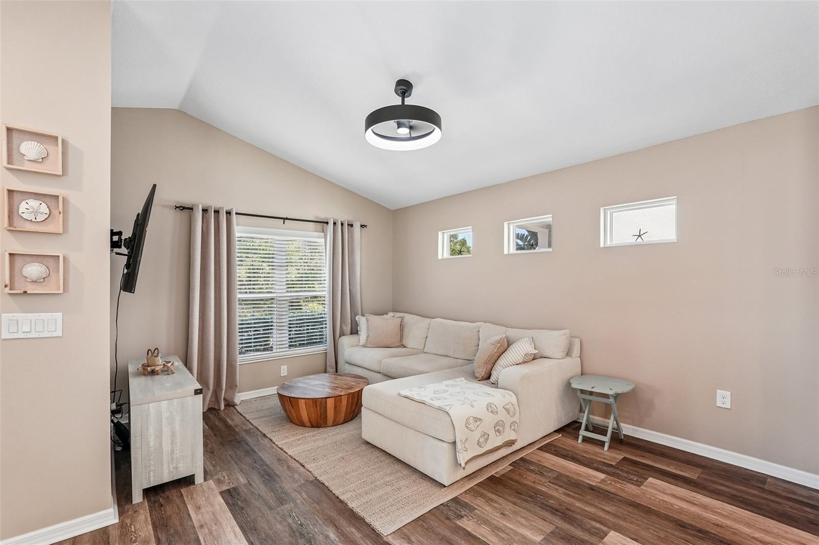 12630 Shimmering Oak Cir Property Photo 4