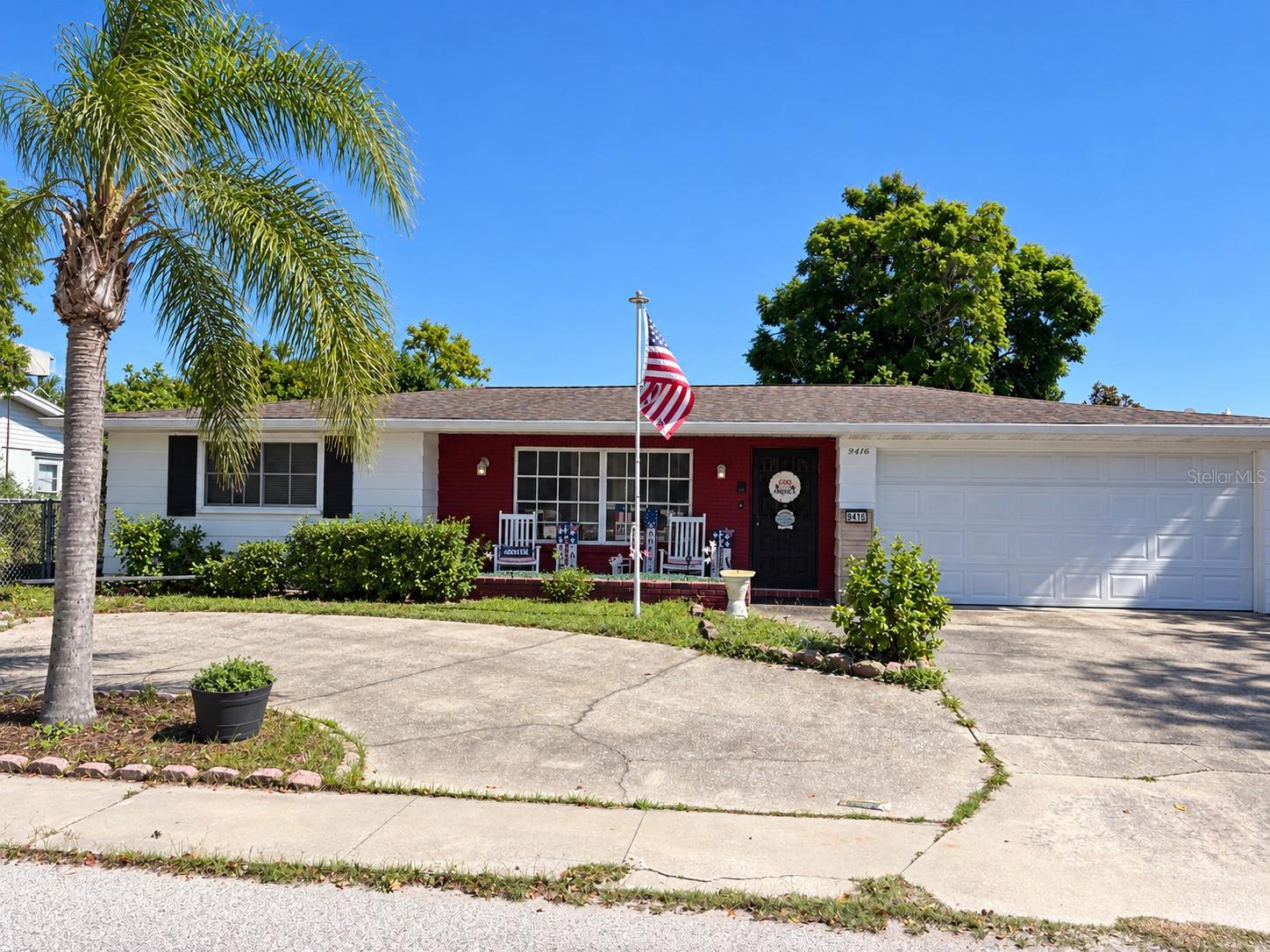 9416 PALM AVE Property Photo 1