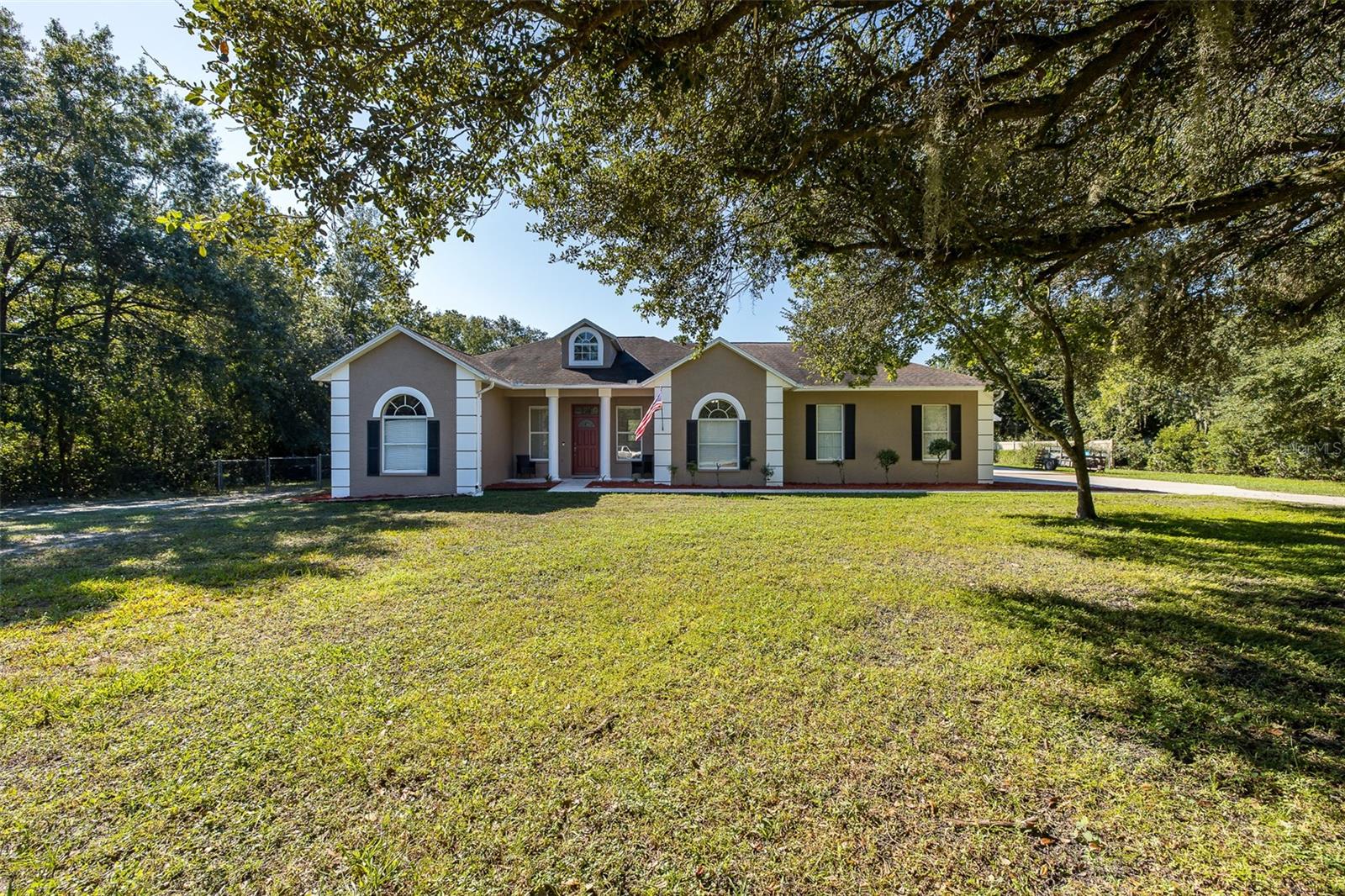 31524 Cross Creek Ln Property Photo 1