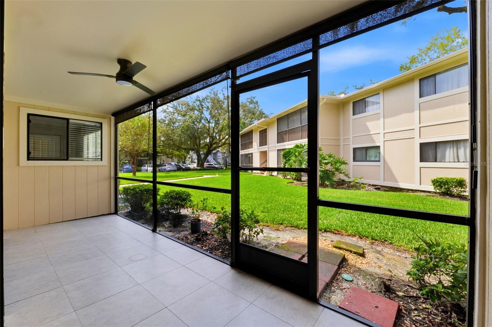 6014 Laketree Ln #g Property Photo 6